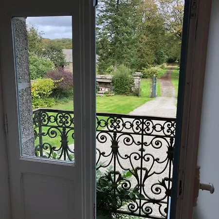 Bed and Breakfast Manoir De Botcol Saint-Nicolas-du-Pélem Exterior foto